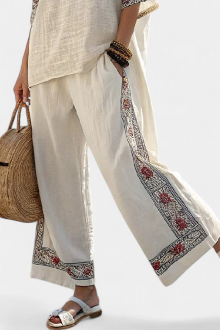 Tiziana – essential embroidered blouse and wide-leg trousers